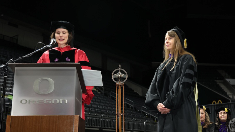 Kristie Gibson Receives Hollis Award at Commencement